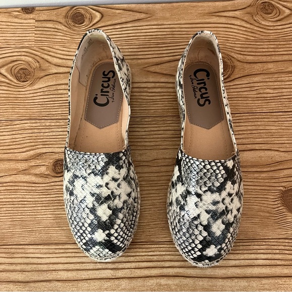Circus Sam Edelman Laila Espadrille Flats Snakeskin Print Size 7.5 - Picture 2 of 14